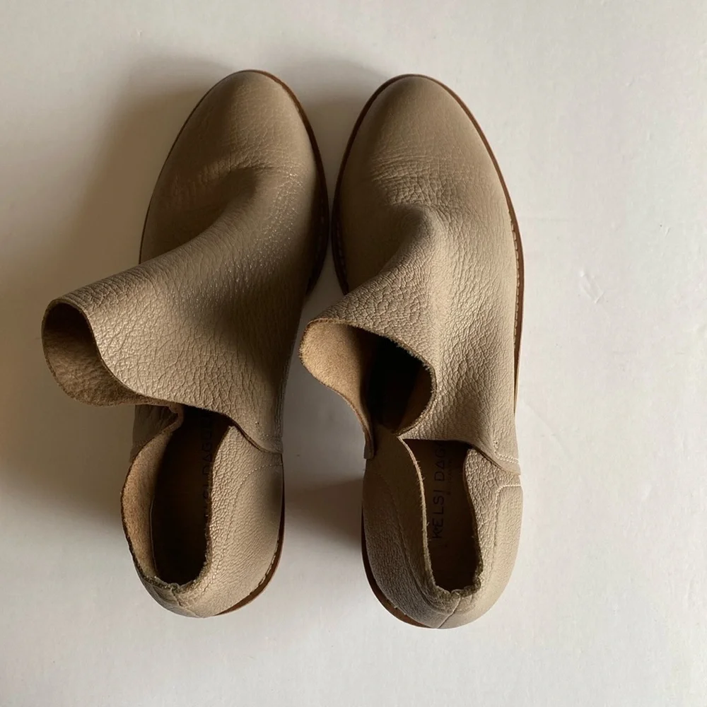 Kelsi Dagger Brooklyn Kenmare leather booties women’s 8.5 EUC tan